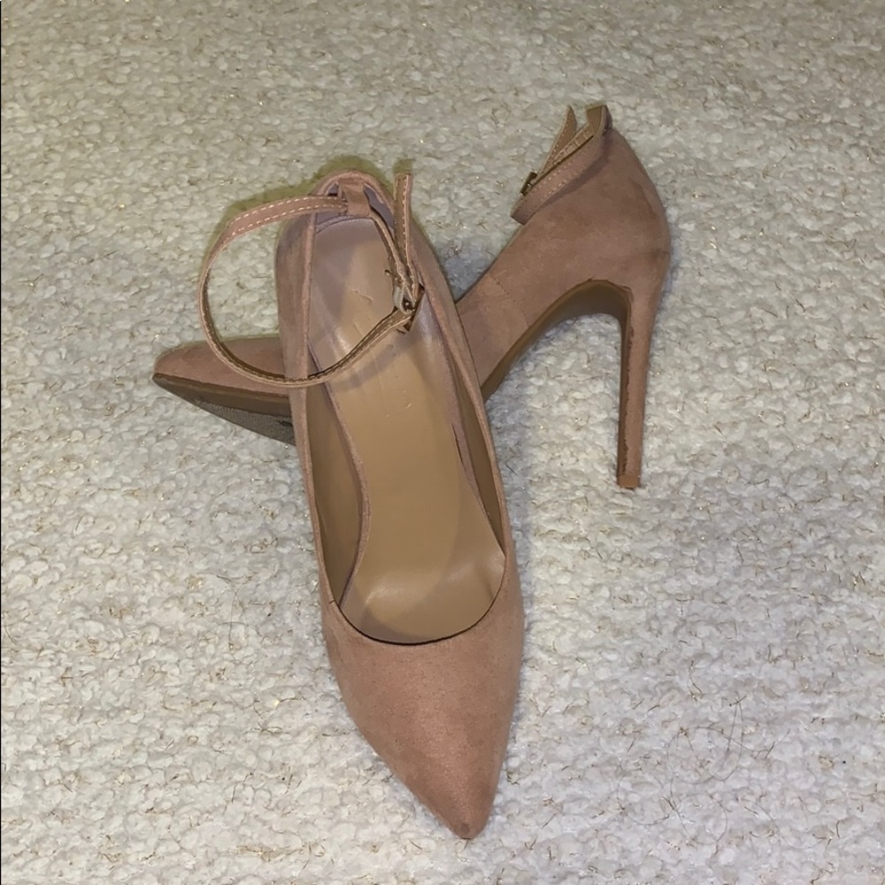 Light pink heels